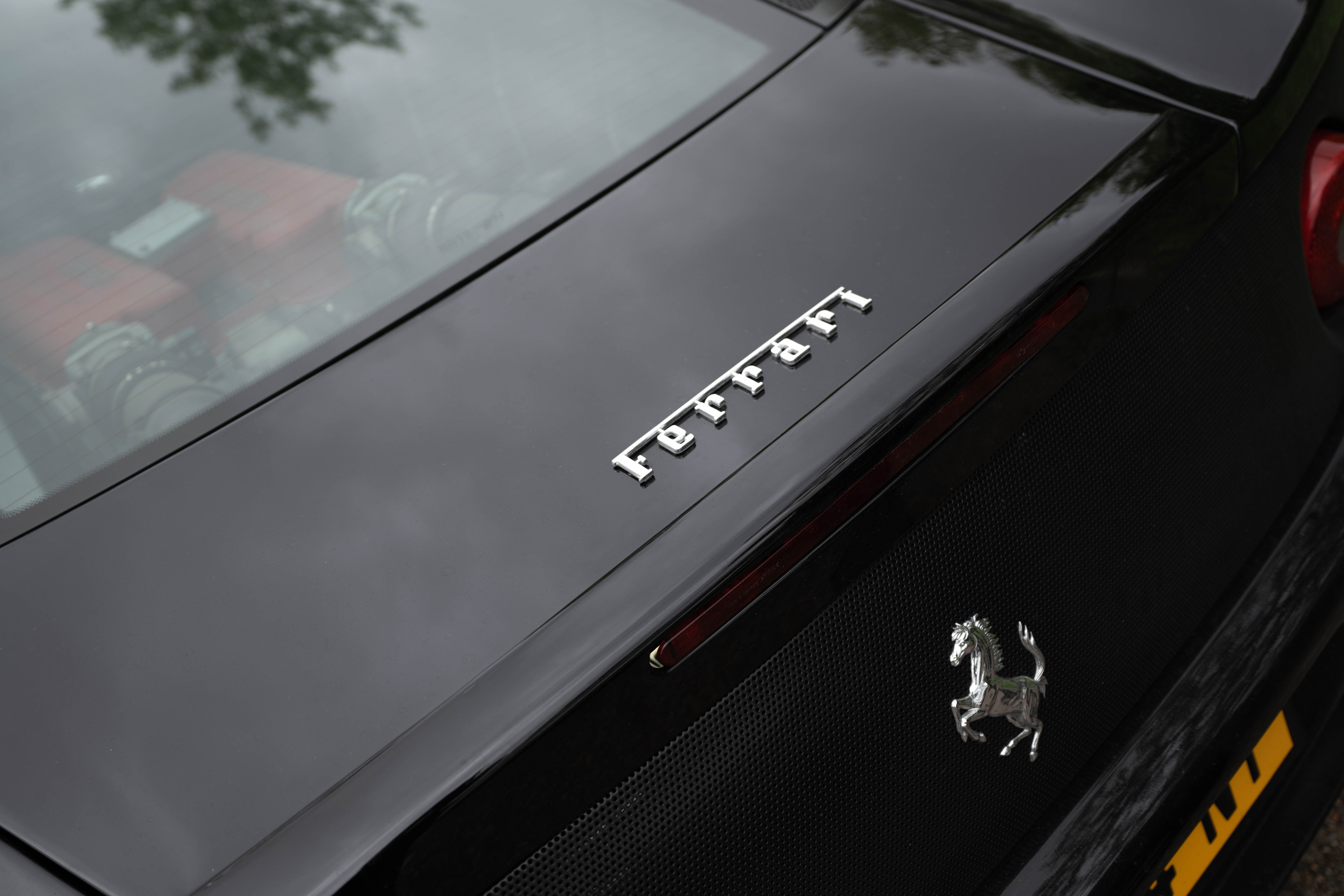 ferrari noir