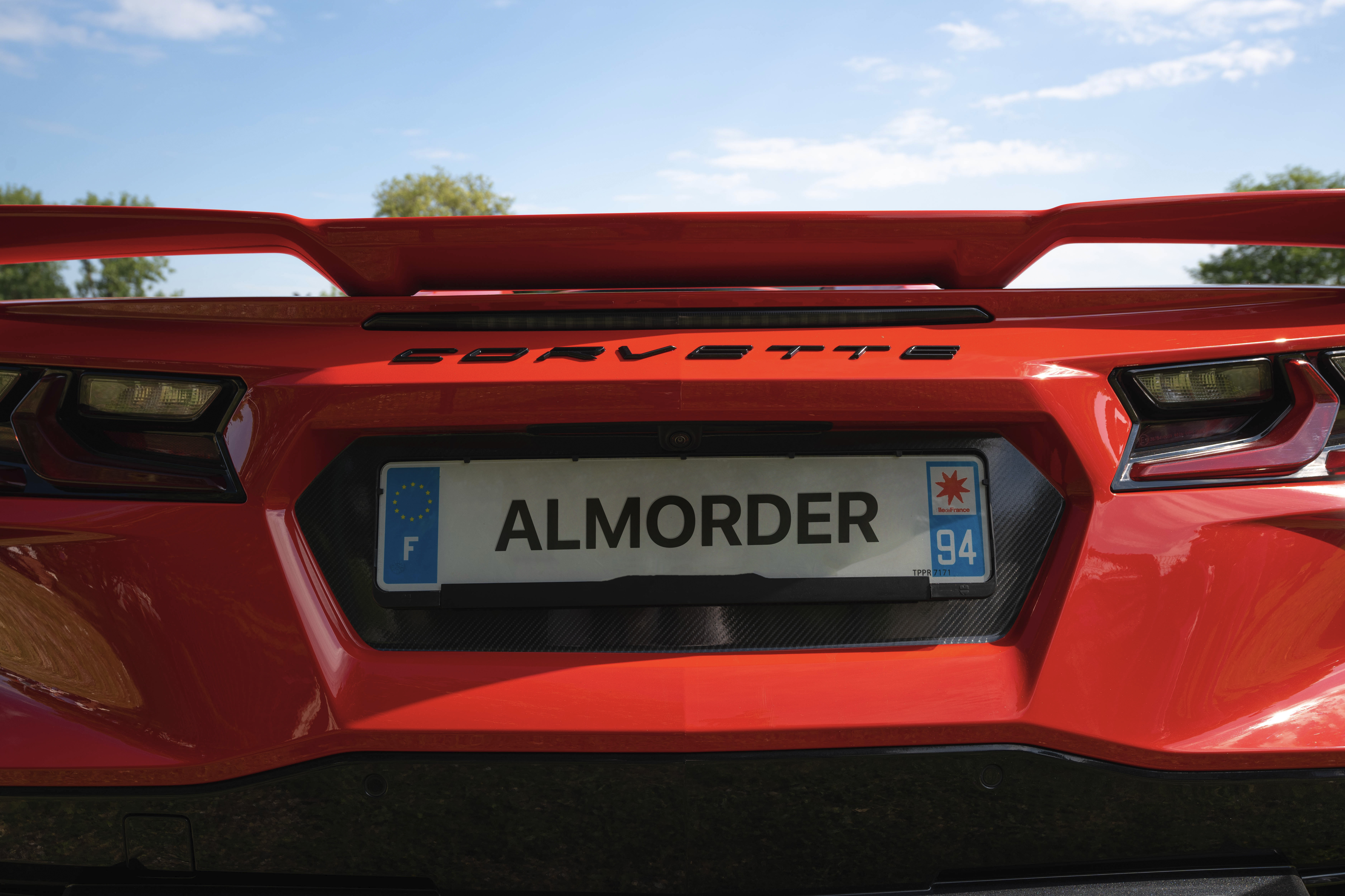 Almorder car - red corvette