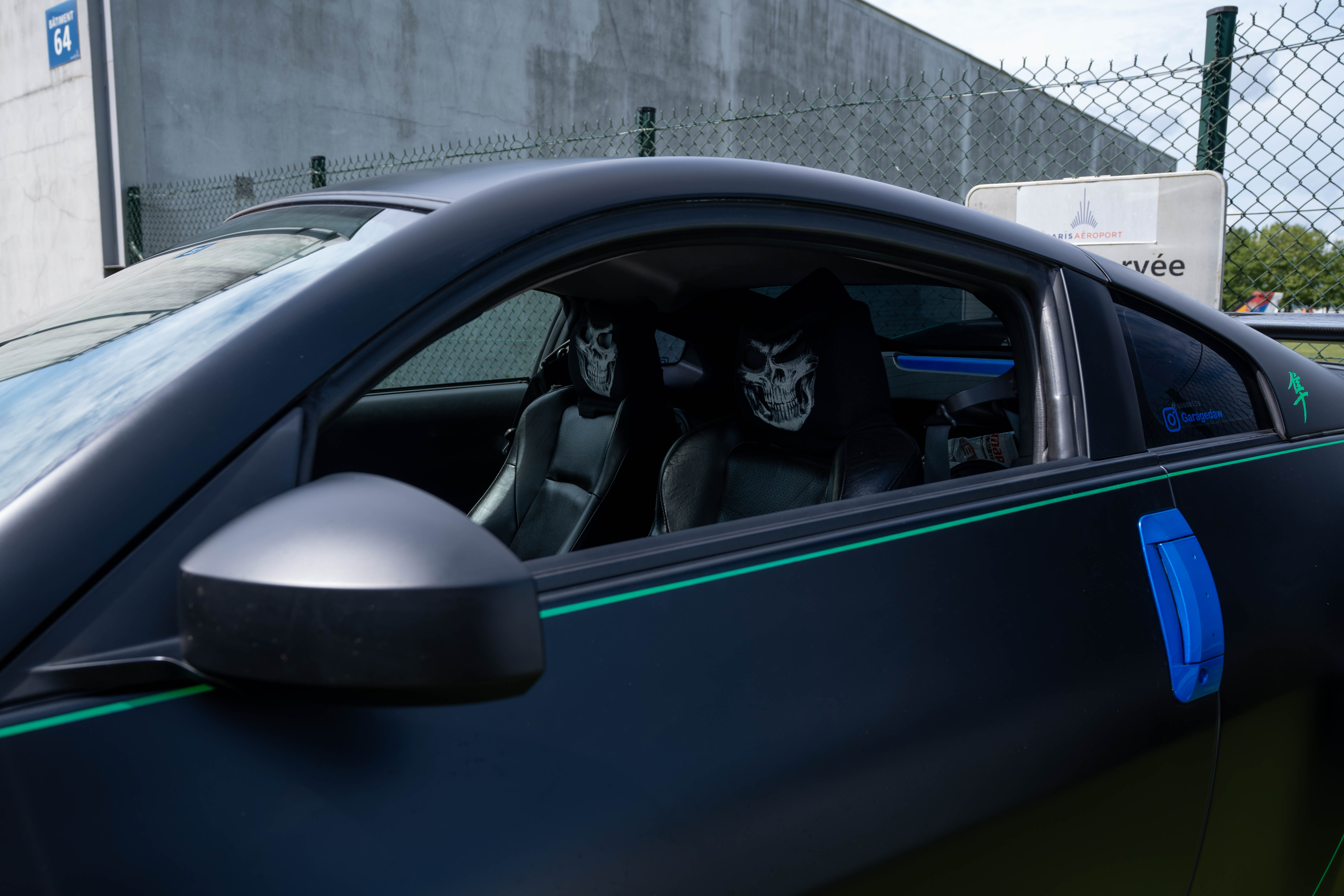 voiture noir punisher