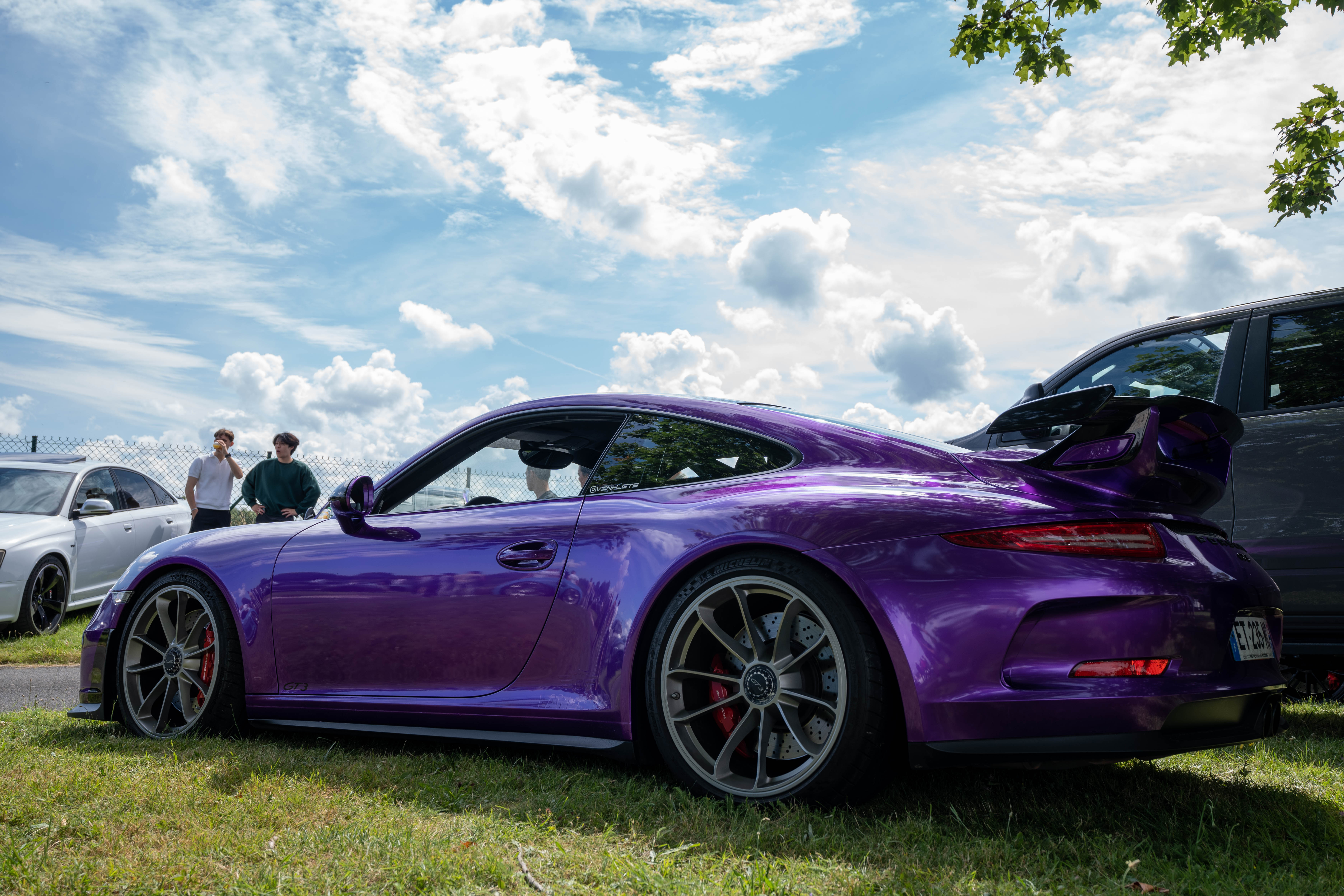 Porsche GT3 violette side